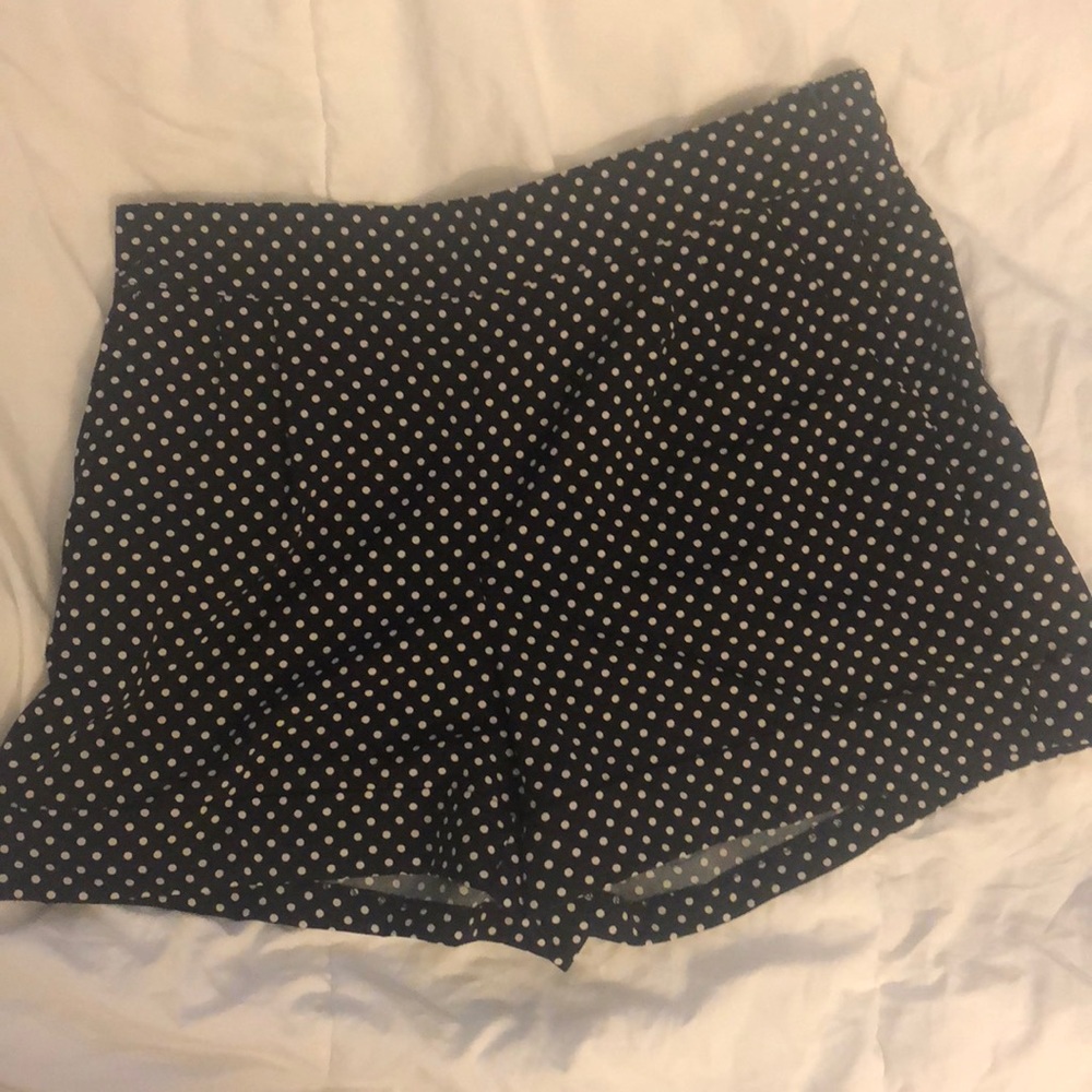 Retro looking Black and White Shorts.